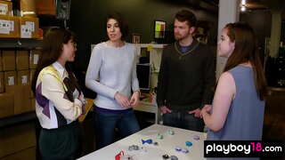 Amateur tiener naai met piel honger MILF huisvrouens