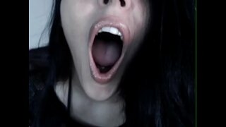 Cum i roto i toku mangai i ahau e tuwha!