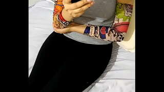 Празнуването На Коледа. Сестра плътно шията, дяволите като залог, правейки го най-добрия минет